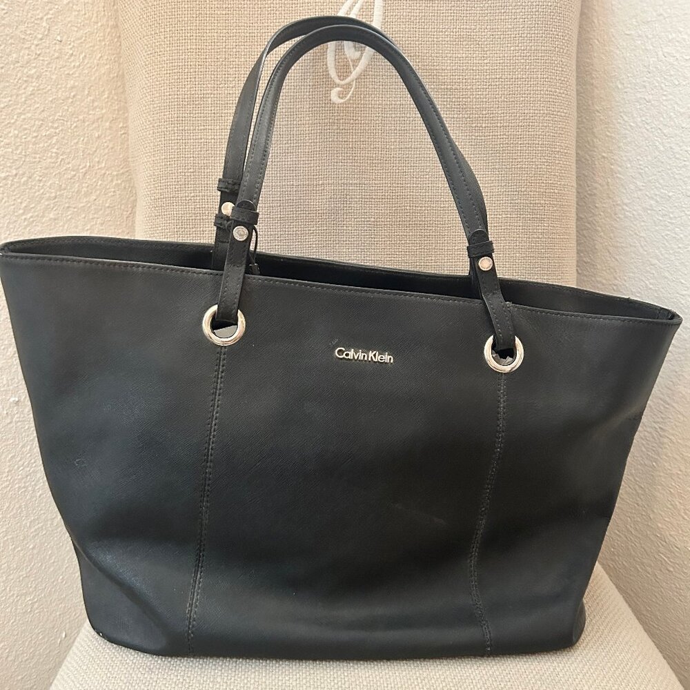Calvin Klein Black Tote Handbag\Purse